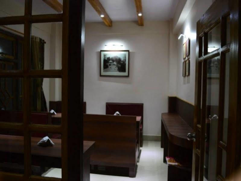 Treebo Trend The Pinewood Otel Darjeeling  Dış mekan fotoğraf